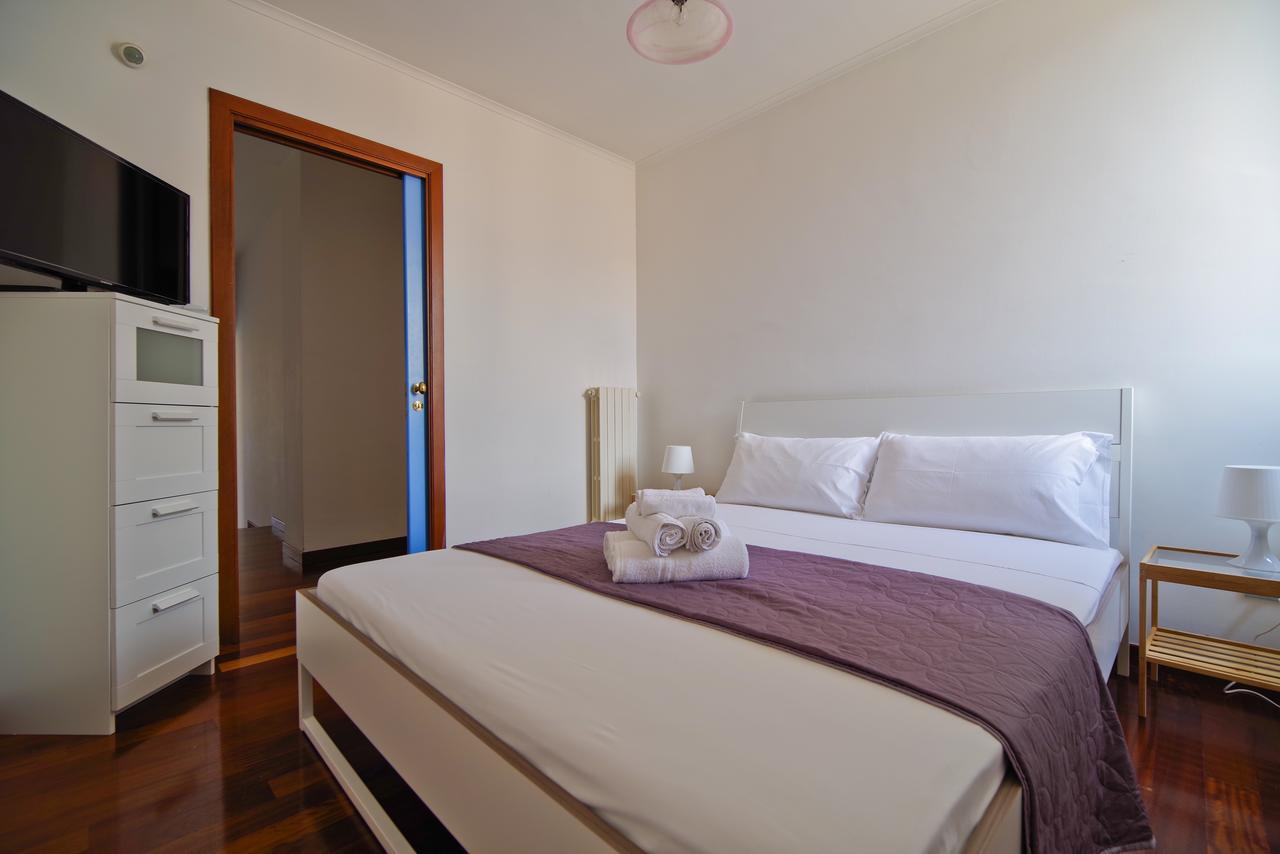 Bed And Travel Apartment Dogana Regia 15 Salerno Exterior photo